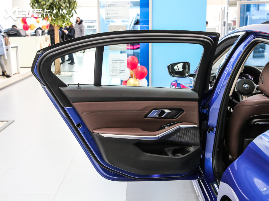 2021R3ϵ 325Li M\b