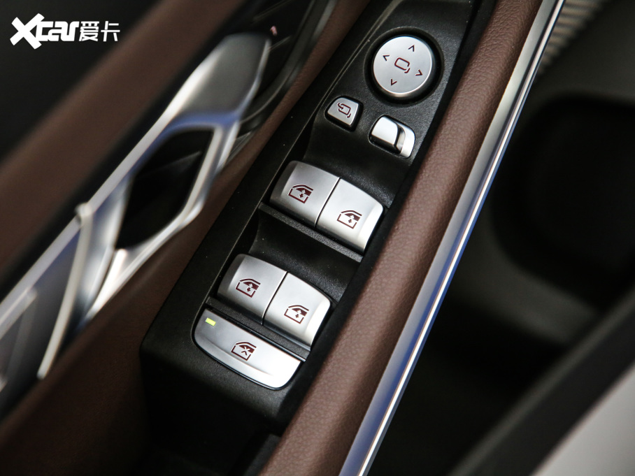 2021R3ϵ 325Li M\b