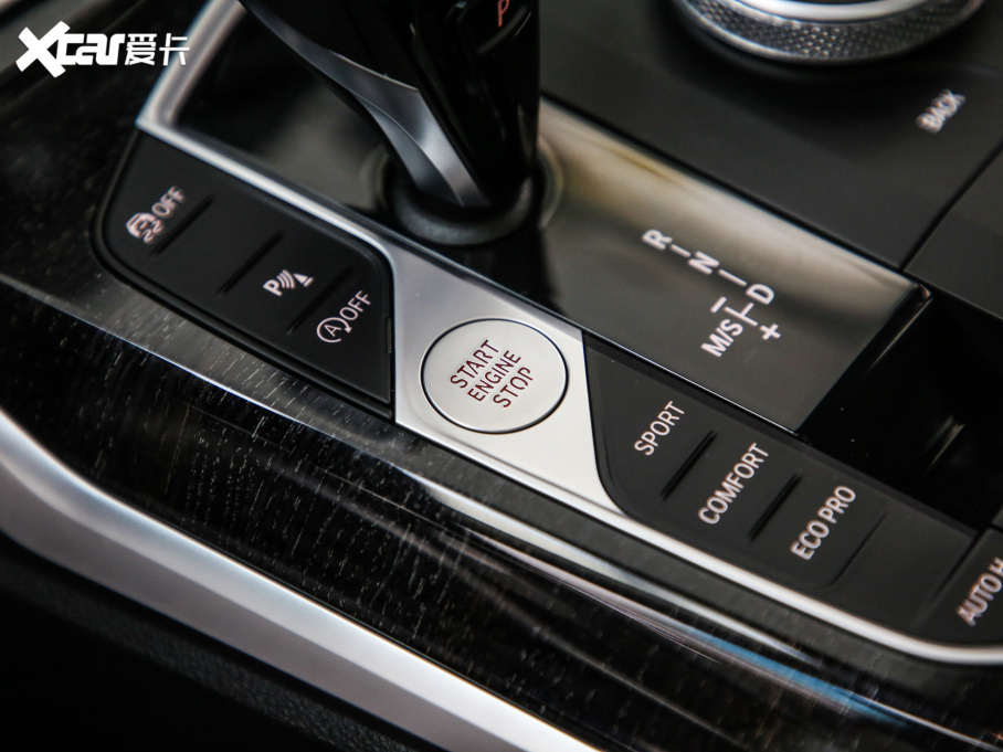 2021R3ϵ 325Li M\(yn)(dng)b