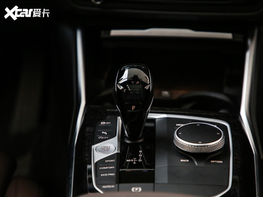 2021R3ϵ 325Li M\(yn)(dng)b