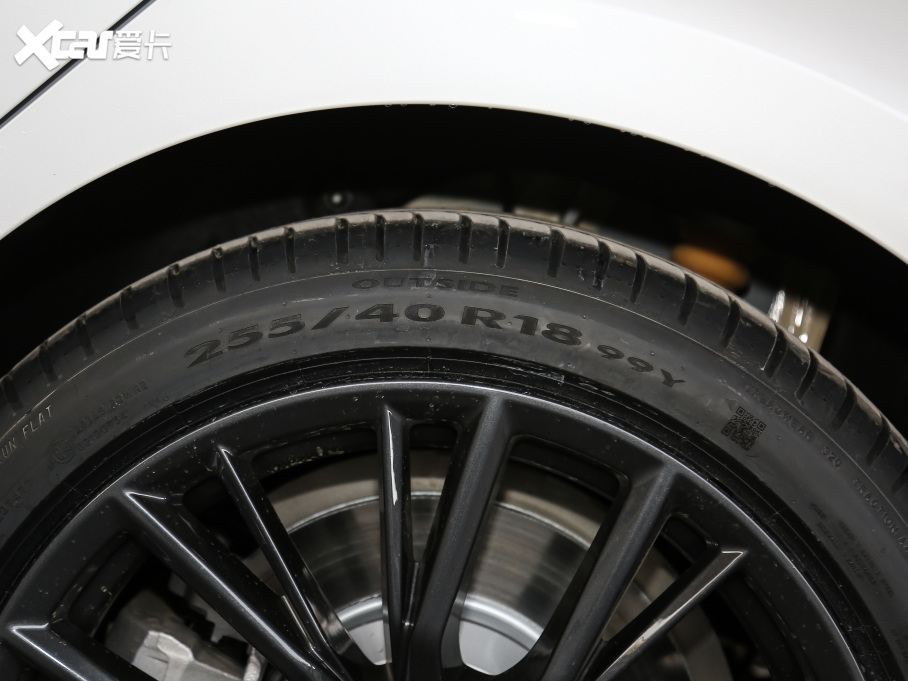 2021R3ϵ 330i M\ҹb