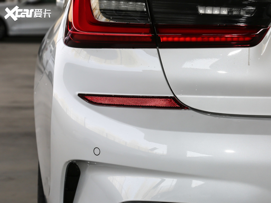 2021R3ϵ 330i M\ҹb