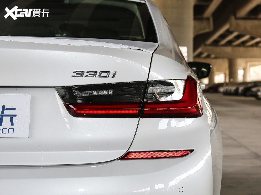 2021R3ϵ 330i M\ҹb