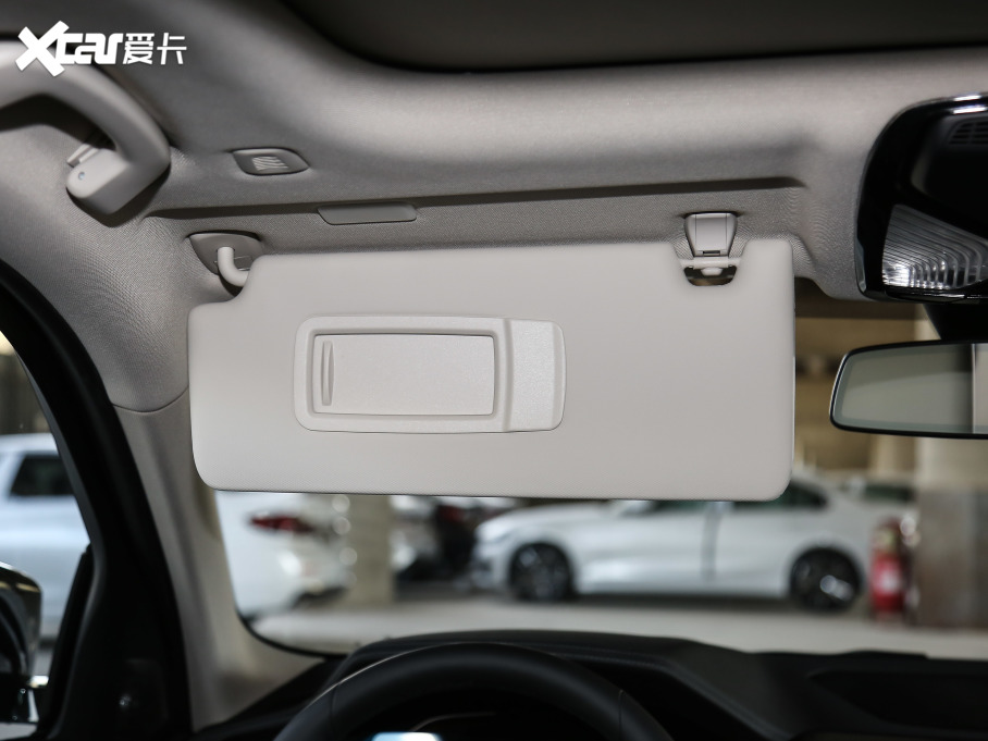 2021R3ϵ 330i M\ҹb