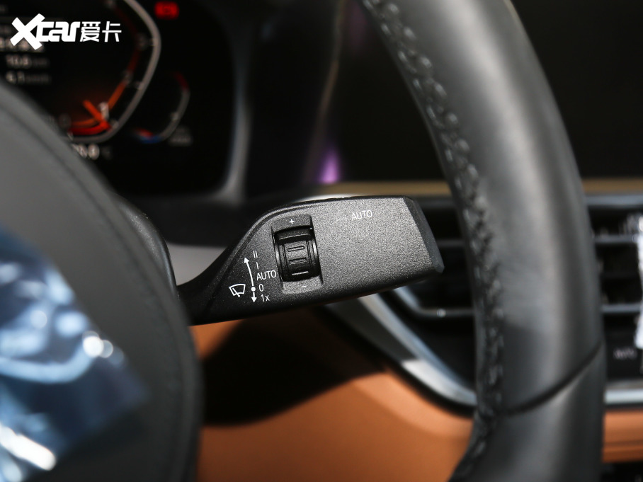 2021R3ϵ Ŀ 320Li M\(yn)(dng)b