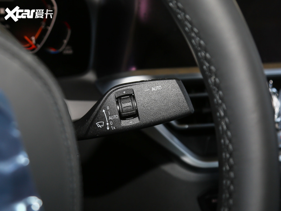 2021R3ϵ Ŀ 325Li xDrive M\b