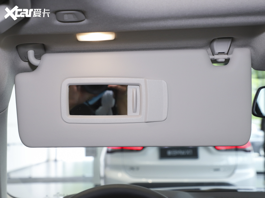 2021R3ϵ Ŀ 325Li M\ҹb