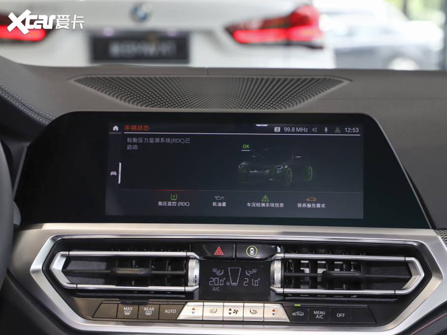 2021��R3ϵ �Ŀ� 325Li M�\����ҹ���b