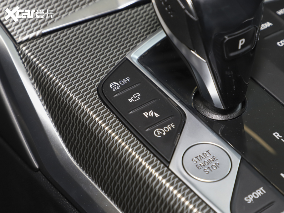 2021��R3ϵ �Ŀ� 325Li M�\(y��n)��(d��ng)��ҹ���b