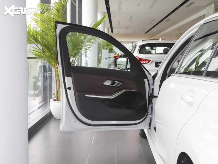 2021R3ϵ Ŀ 325i M\b