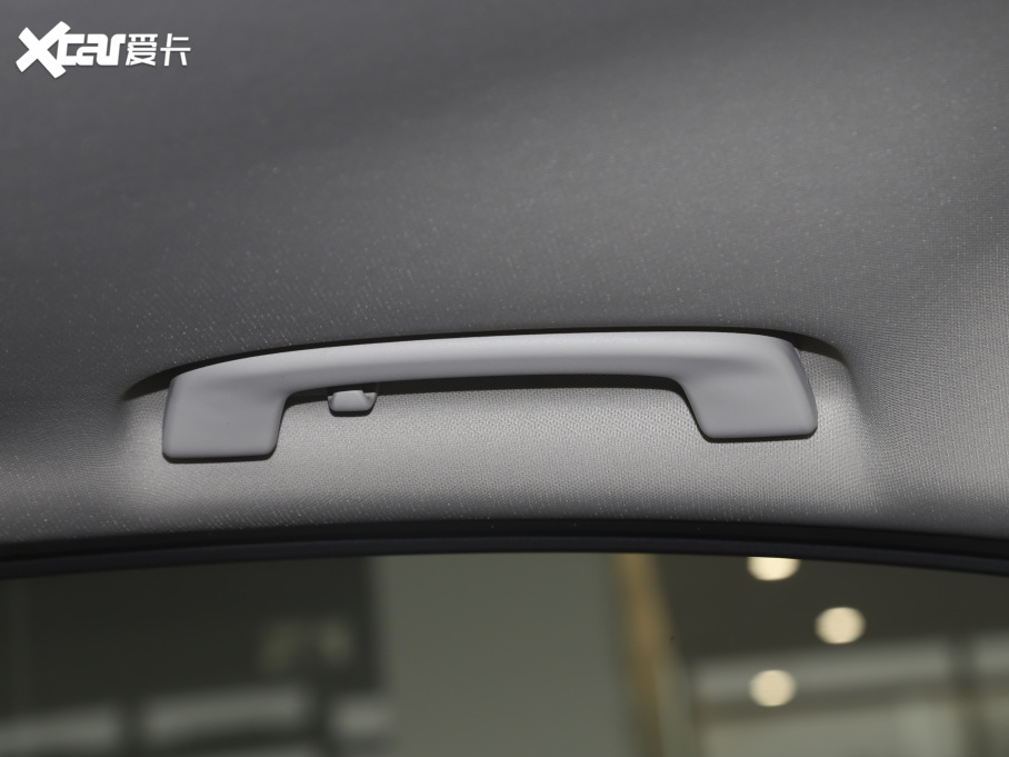 2021��R3ϵ �Ŀ� 325i M�\�����b