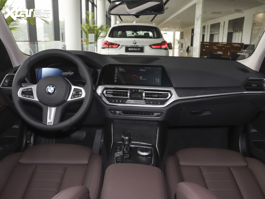 2021��R3ϵ �Ŀ� 325i M�\�����b