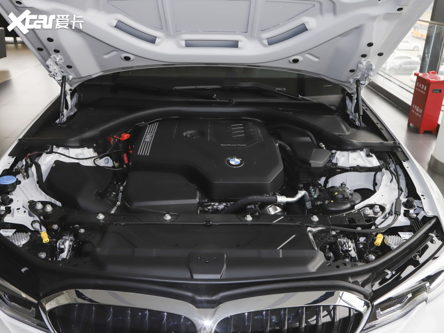 2021��R3ϵ �Ŀ� 325i M�\(y��n)��(d��ng)���b