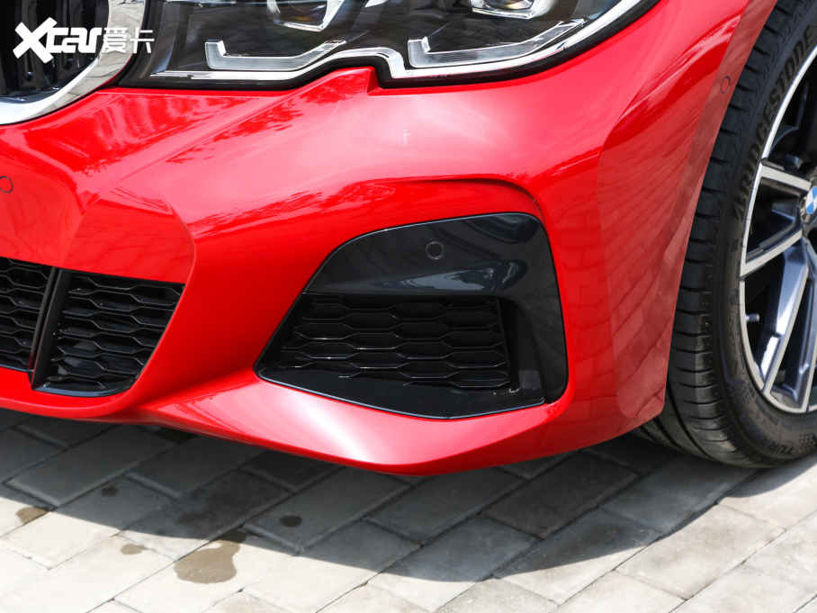 2021R3ϵ ¿ 325Li M\b