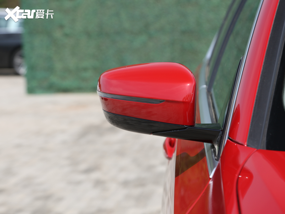 2021R3ϵ ¿ 325Li M\b