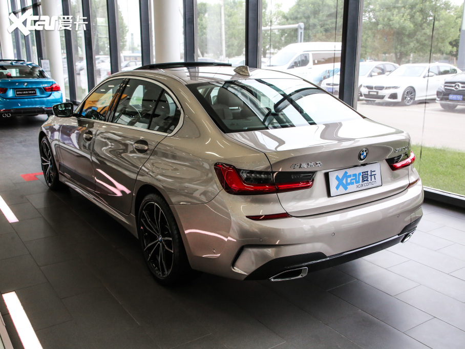 2021R3ϵ ¿ 320Li M\b