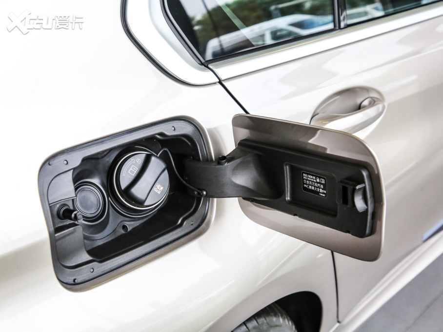 2021��R3ϵ �¿� 320Li M�\�����b