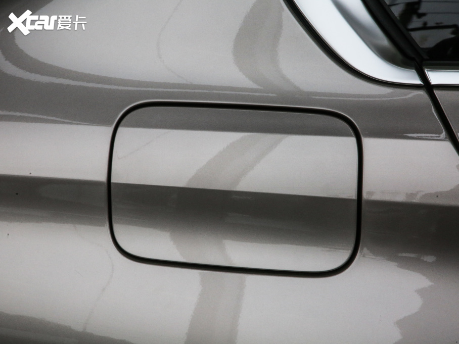 2021��R3ϵ �¿� 320Li M�\�����b