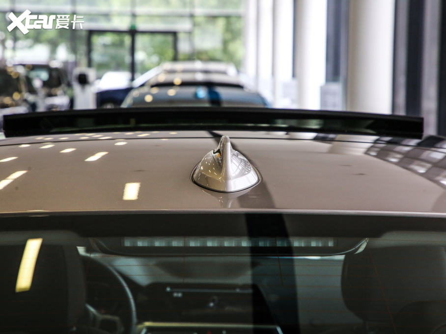 2021��R3ϵ �¿� 320Li M�\�����b