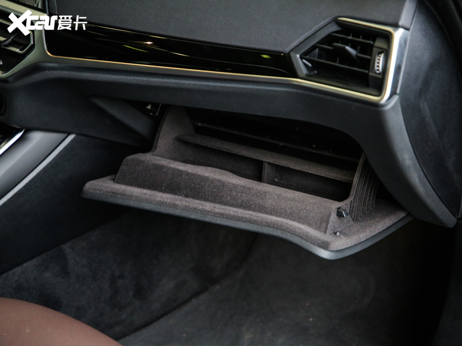 2021R3ϵ ¿ 320Li M\b