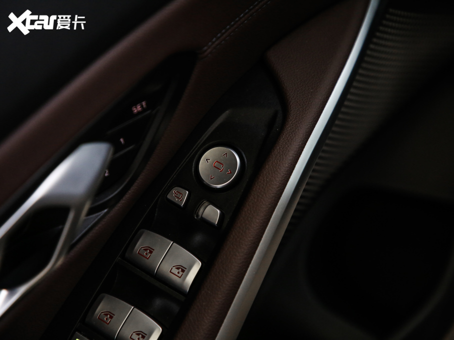 2021R3ϵ ¿ 320Li M\b