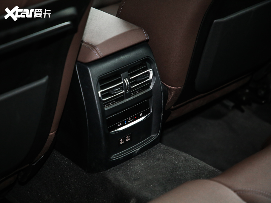 2021R3ϵ ¿ 320Li M\b