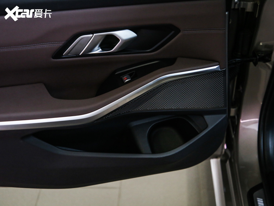 2021R3ϵ ¿ 320Li M\b