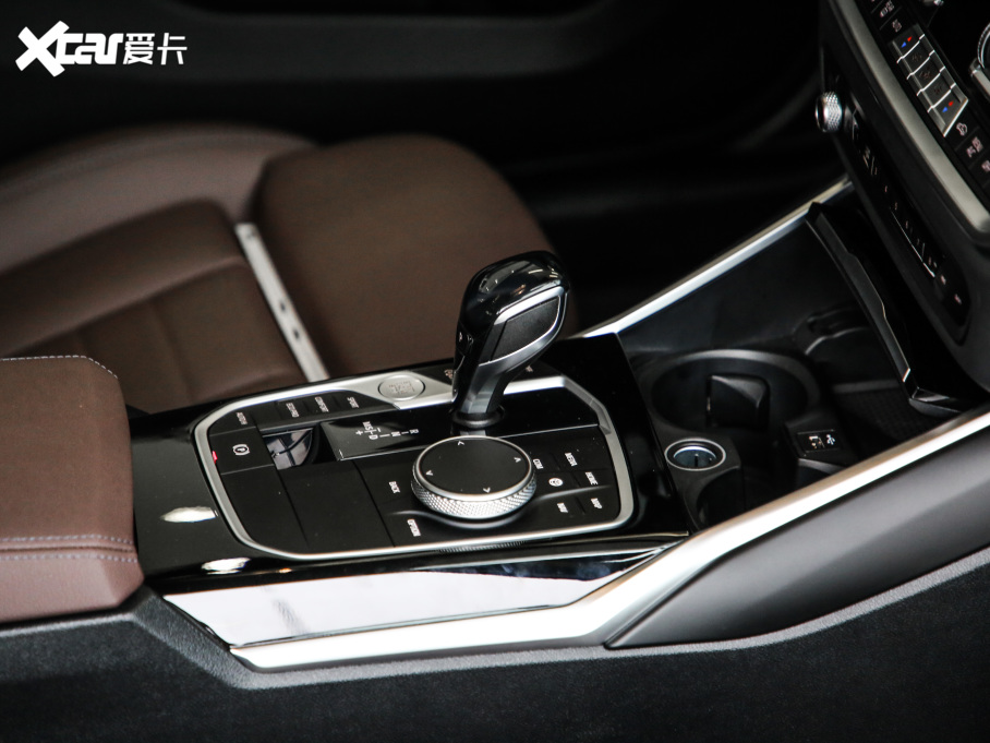 2021R3ϵ ¿ 320Li M\b