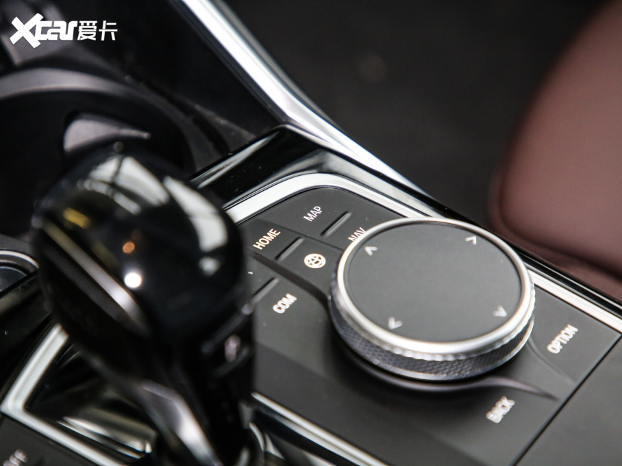 2021R3ϵ ¿ 320Li M\b