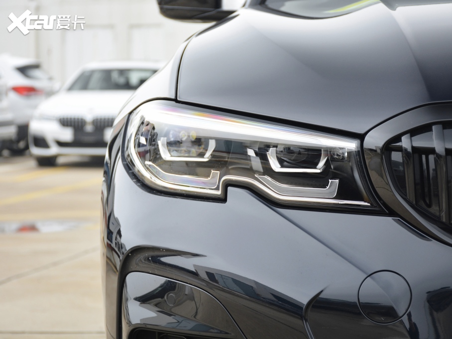 2021R3ϵ ¿ 330i M\ҹb