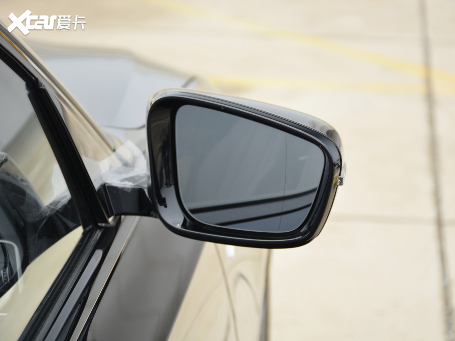 2021R3ϵ ¿ 330i M\ҹb