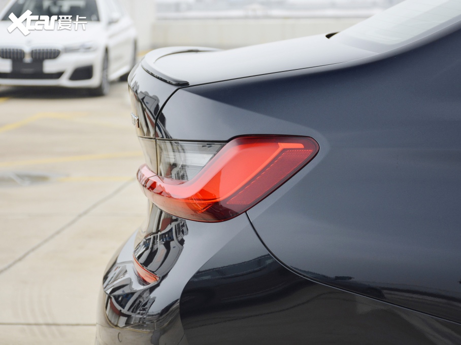 2021R3ϵ ¿ 330i M\ҹb