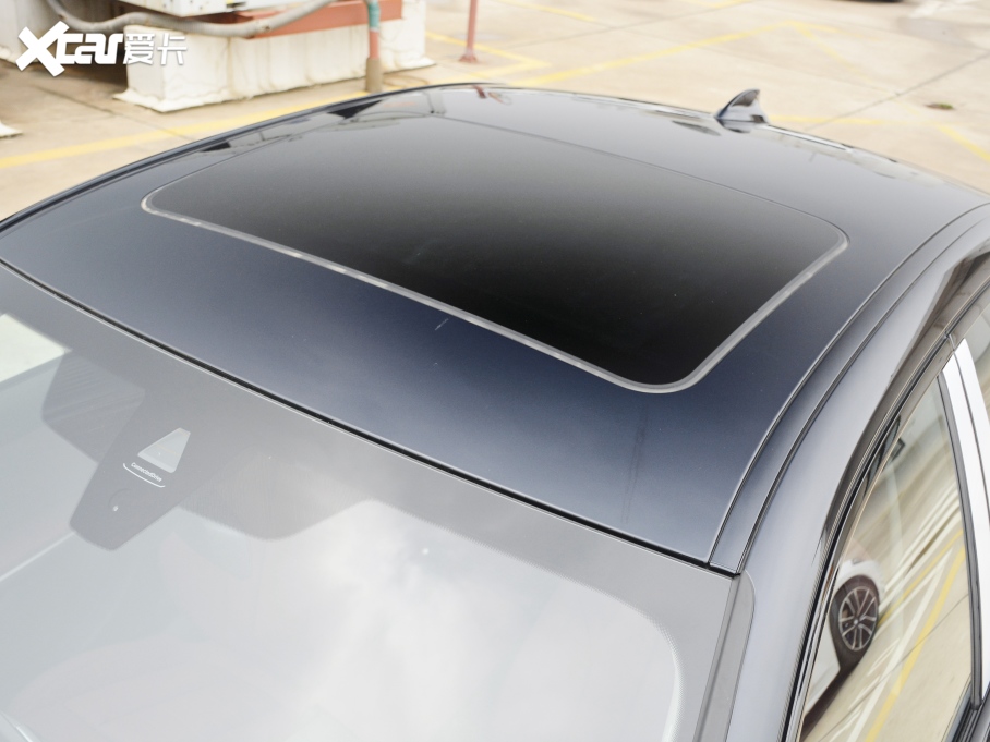 2021R3ϵ ¿ 330i M\ҹb