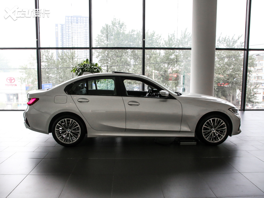 2021R3ϵ 320i \(yn)(dng)b