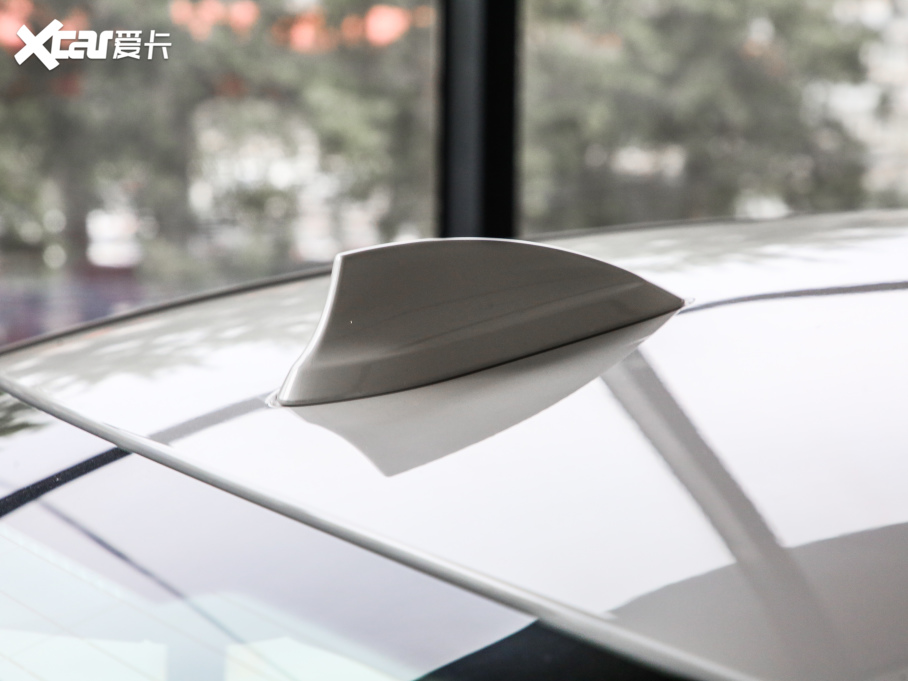 2021R3ϵ ¿ 320i \b