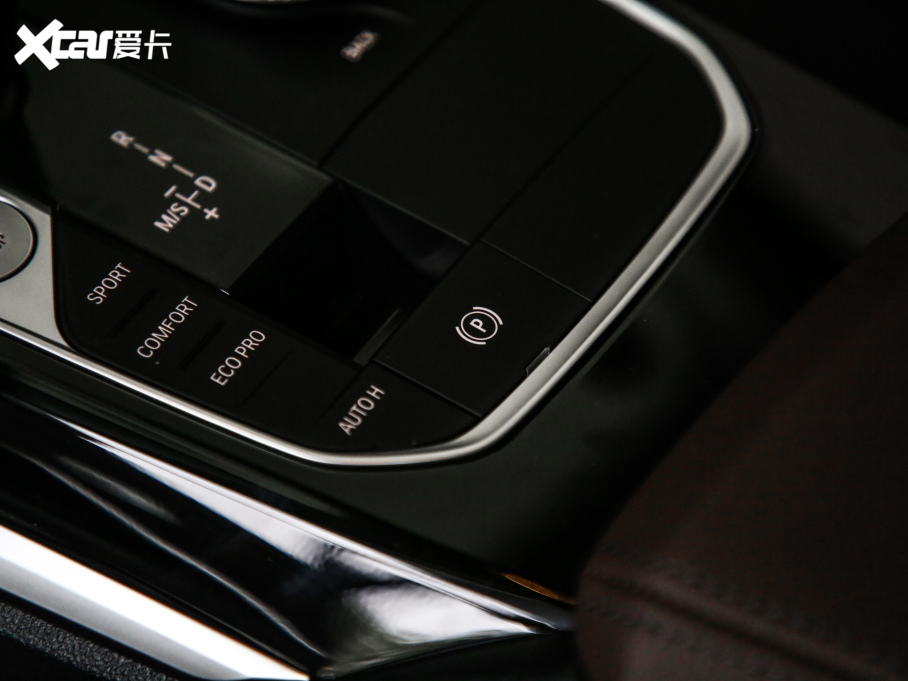 2021R3ϵ ¿ 320i \b