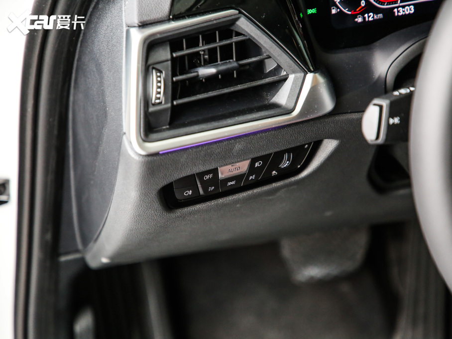 2021��R3ϵ �¿� 330i M�\����ҹ���b