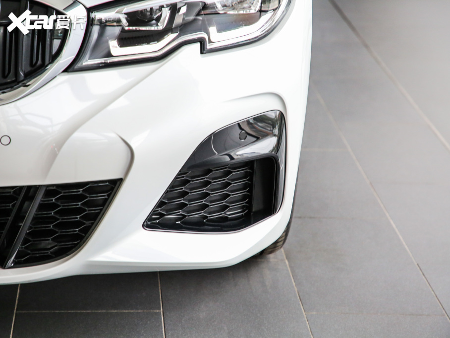 2021��R3ϵ �¿� 320Li M�\�����b