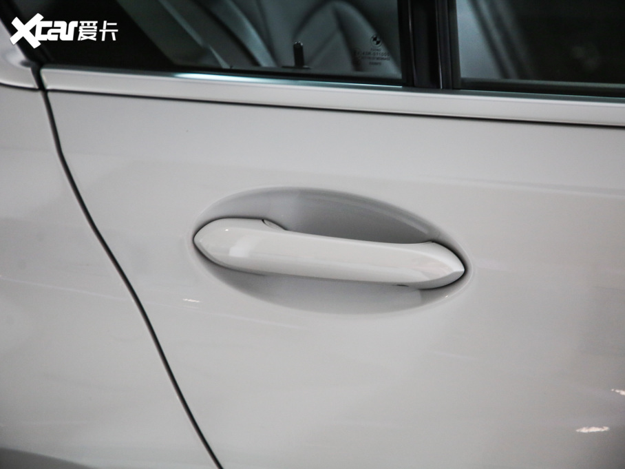 2021��R3ϵ �¿� 320Li M�\�����b