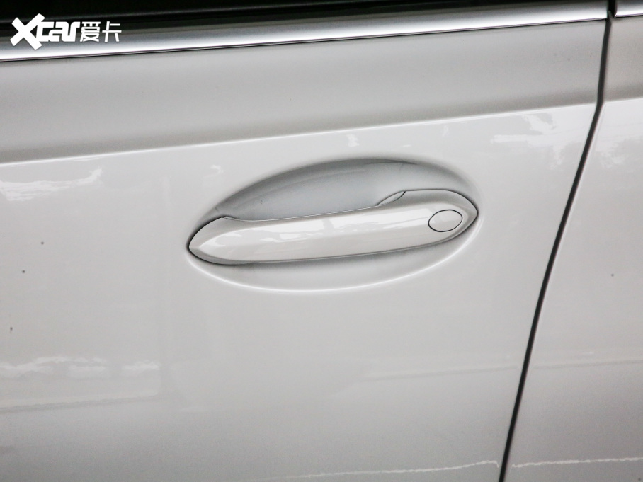 2021��R3ϵ �¿� 320Li M�\(y��n)�����b