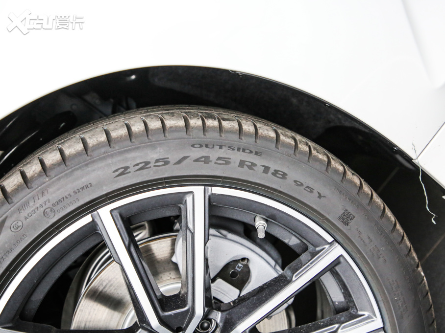 2021��R3ϵ �¿� 320Li M�\�����b