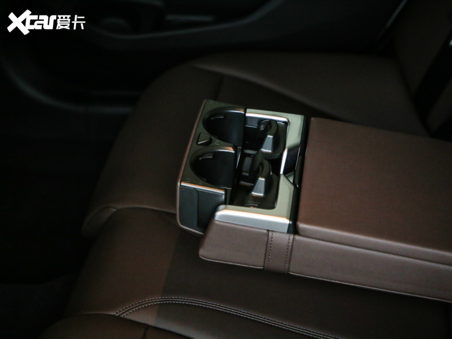 2021R3ϵ ¿ 320Li M\b