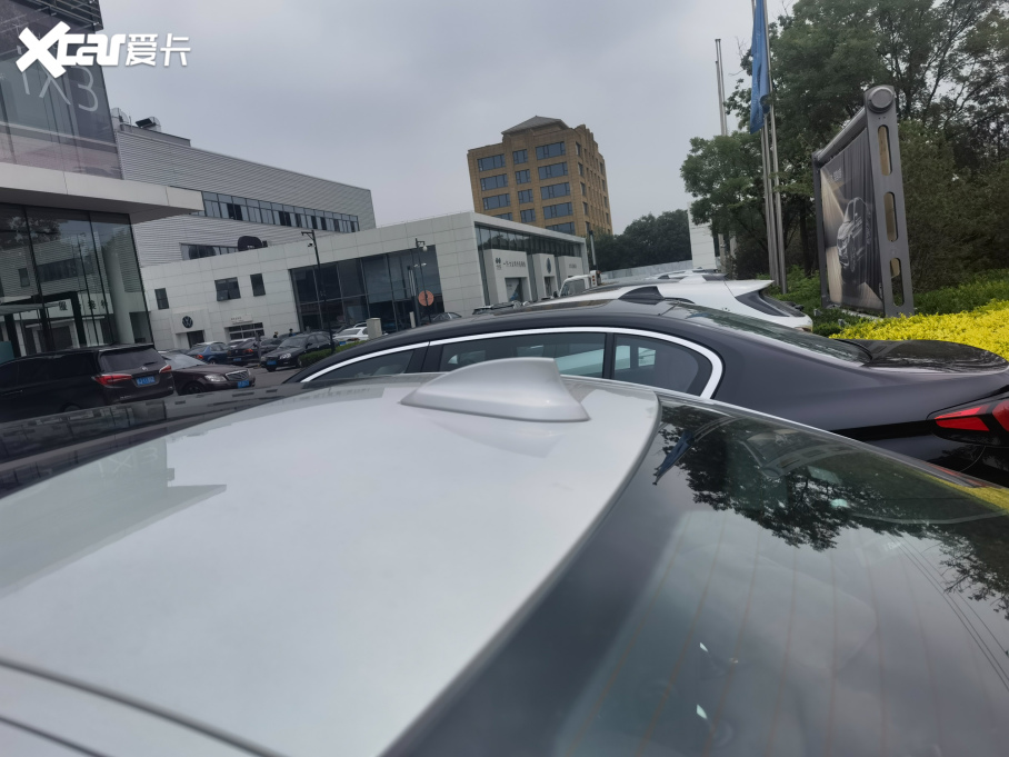 2021R3ϵ ¿ 325Li M\(yn)ҹb