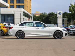 2021330Li xDrive M\ҹb w^