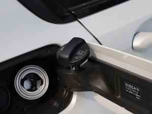 2021330Li xDrive M\ҹb ^