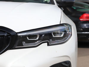 2021330Li xDrive M\ҹb 