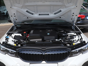 2021330Li xDrive M\ҹb l(f)әC