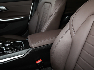 2021325i M\(yn)(dng)b  