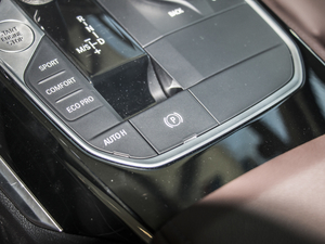 2021320Li M\(yn)(dng)b v܇(ch)Ƅ(dng)