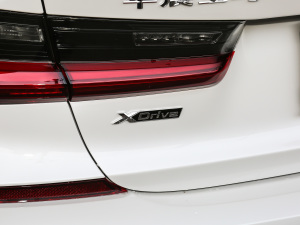 2021325Li xDrive M\b ^